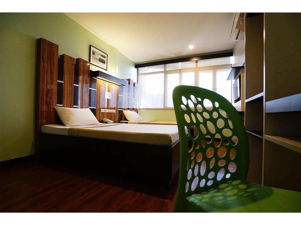 Sugbutel Family Hotel Cebu Eksteriør billede