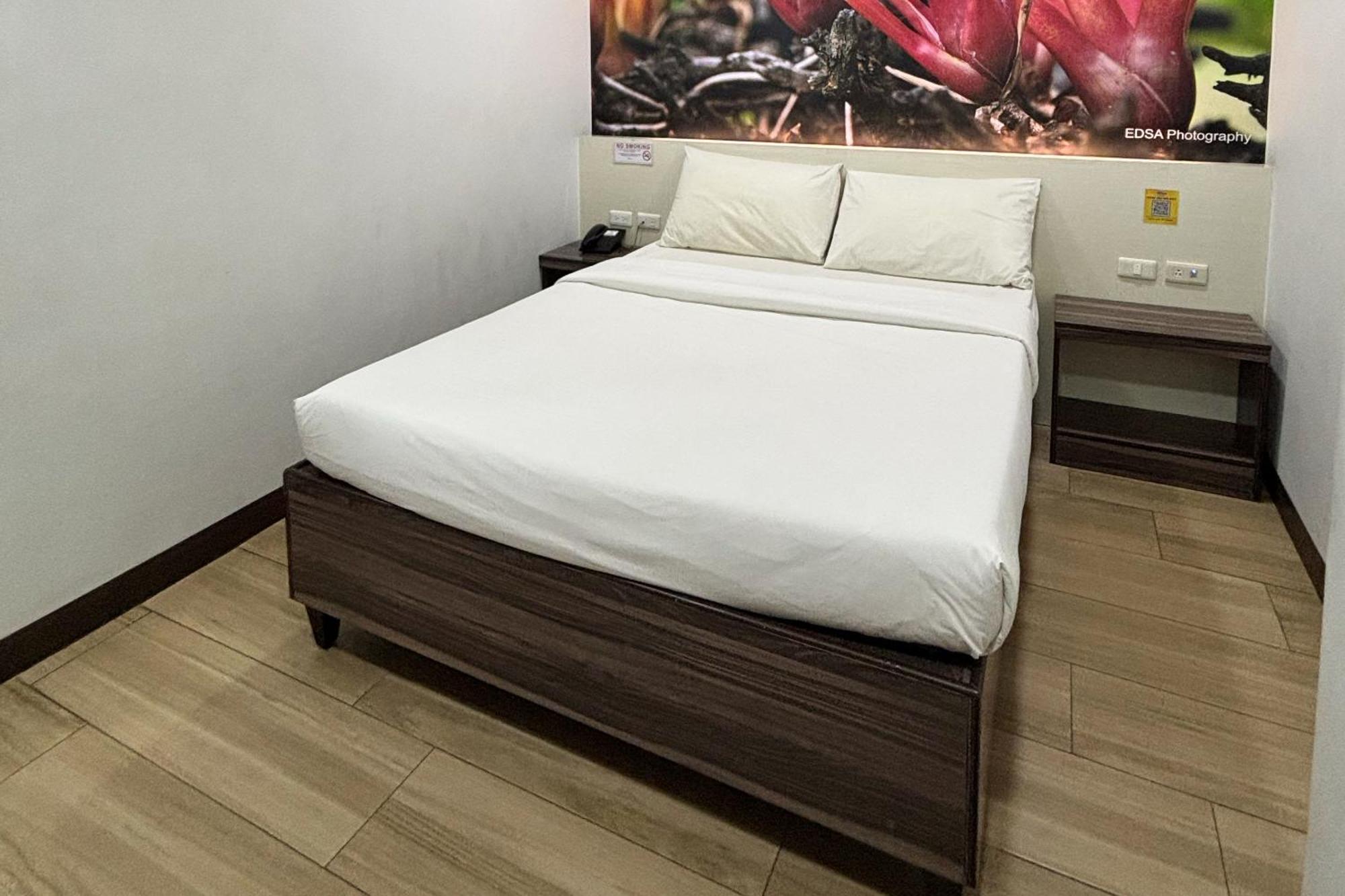 Sugbutel Family Hotel Cebu Eksteriør billede