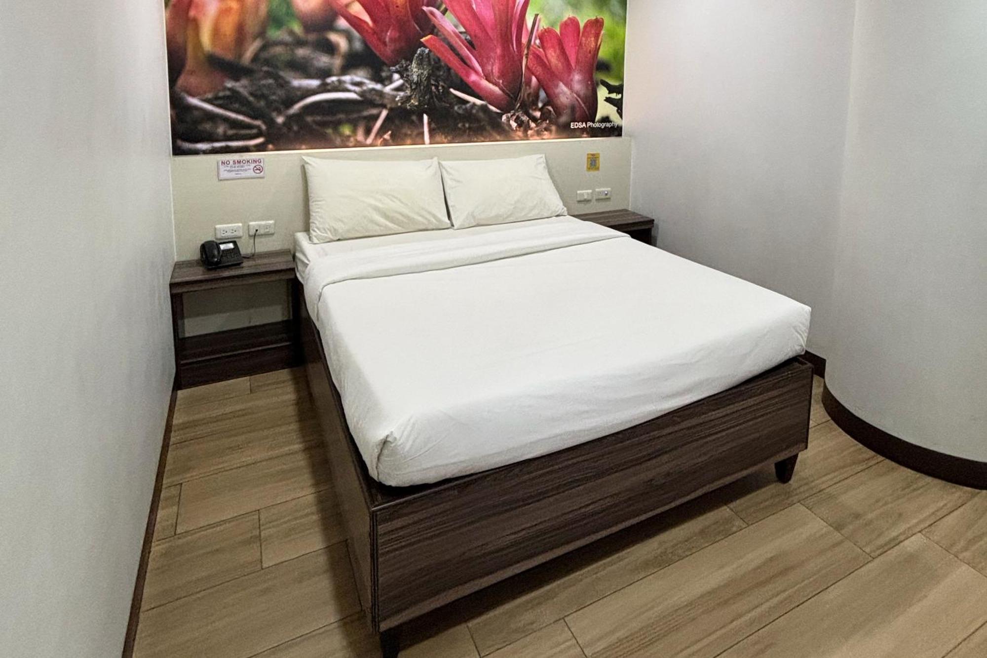 Sugbutel Family Hotel Cebu Eksteriør billede