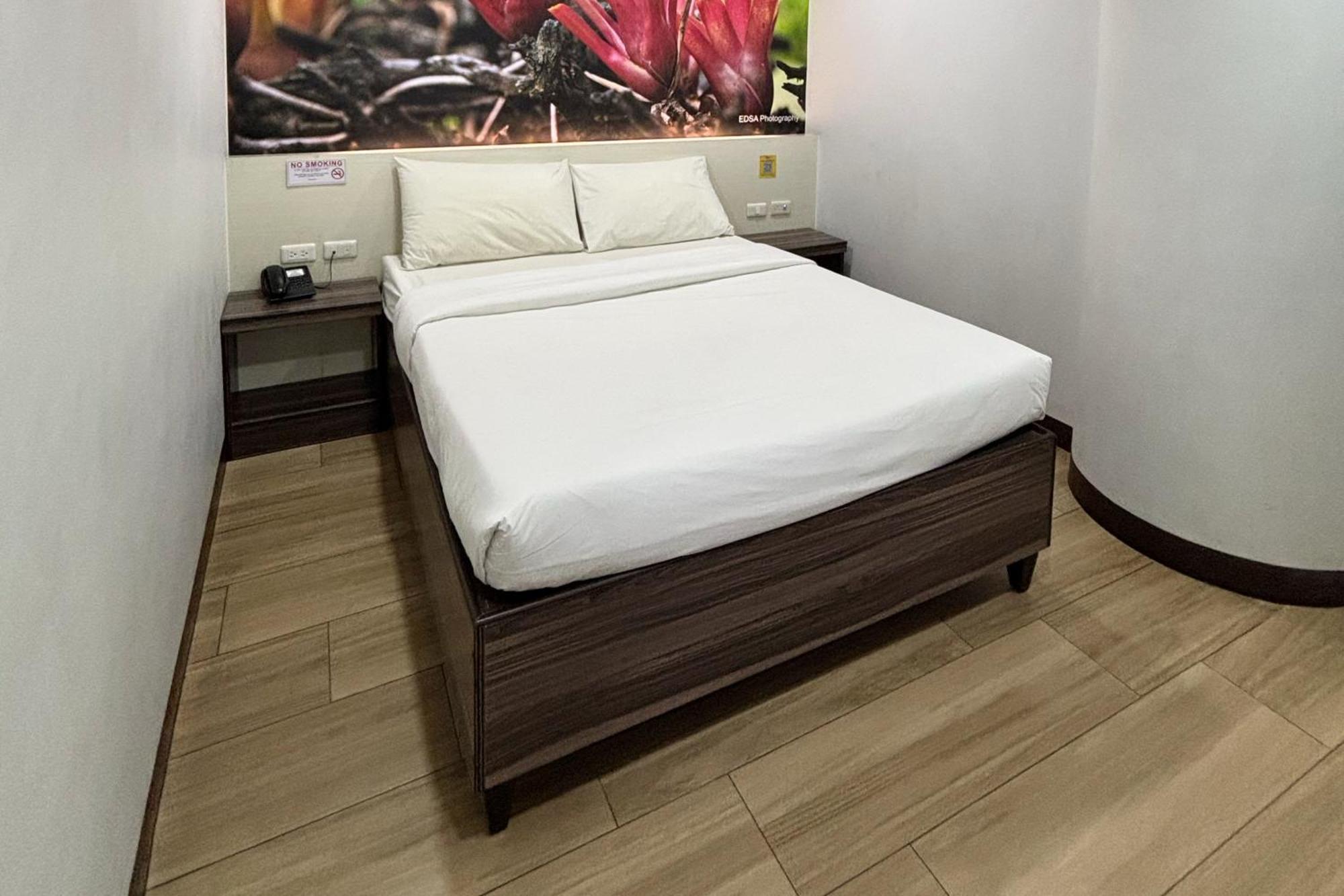 Sugbutel Family Hotel Cebu Eksteriør billede